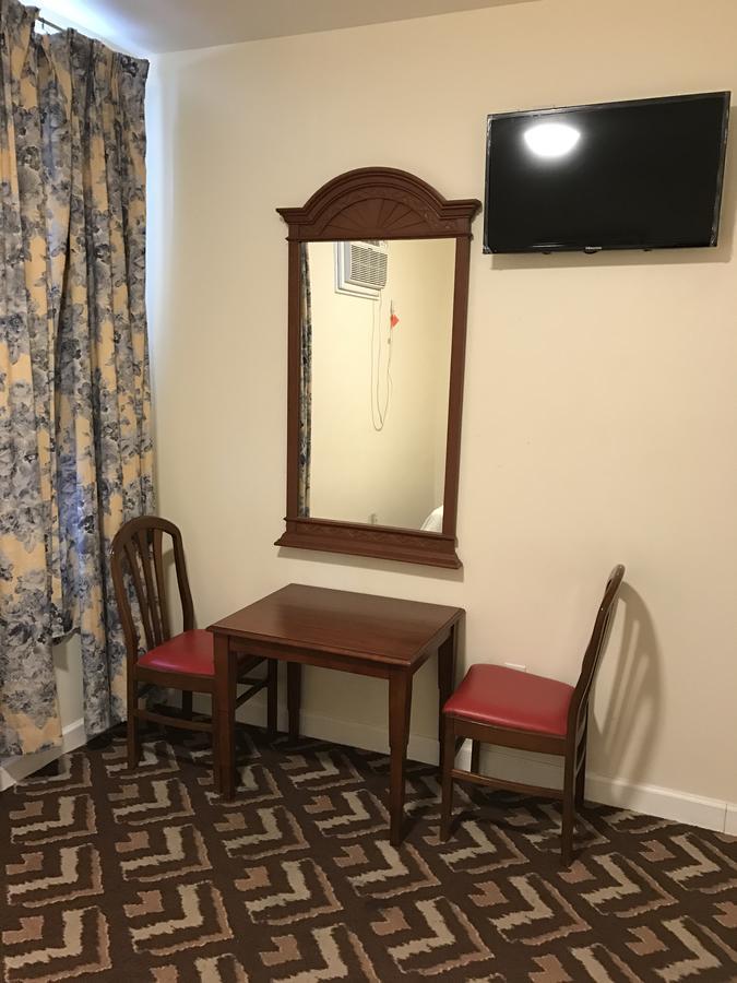 Waterbury Big Apple Motel Esterno foto